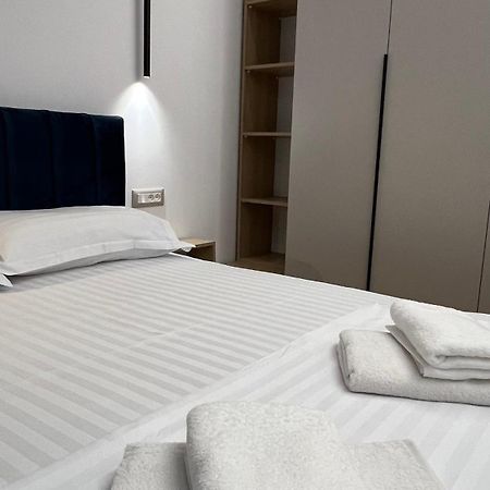 Tirana Central Apartments Bagian luar foto