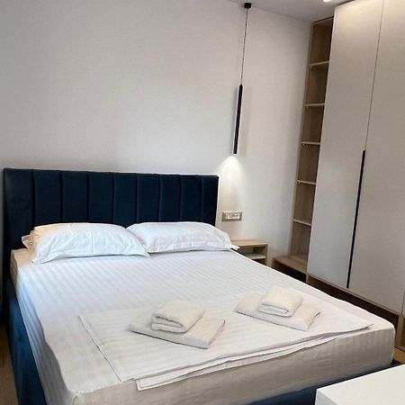 Tirana Central Apartments Bagian luar foto
