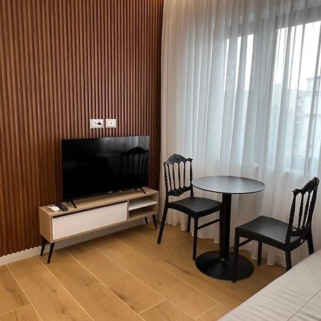 Tirana Central Apartments Bagian luar foto