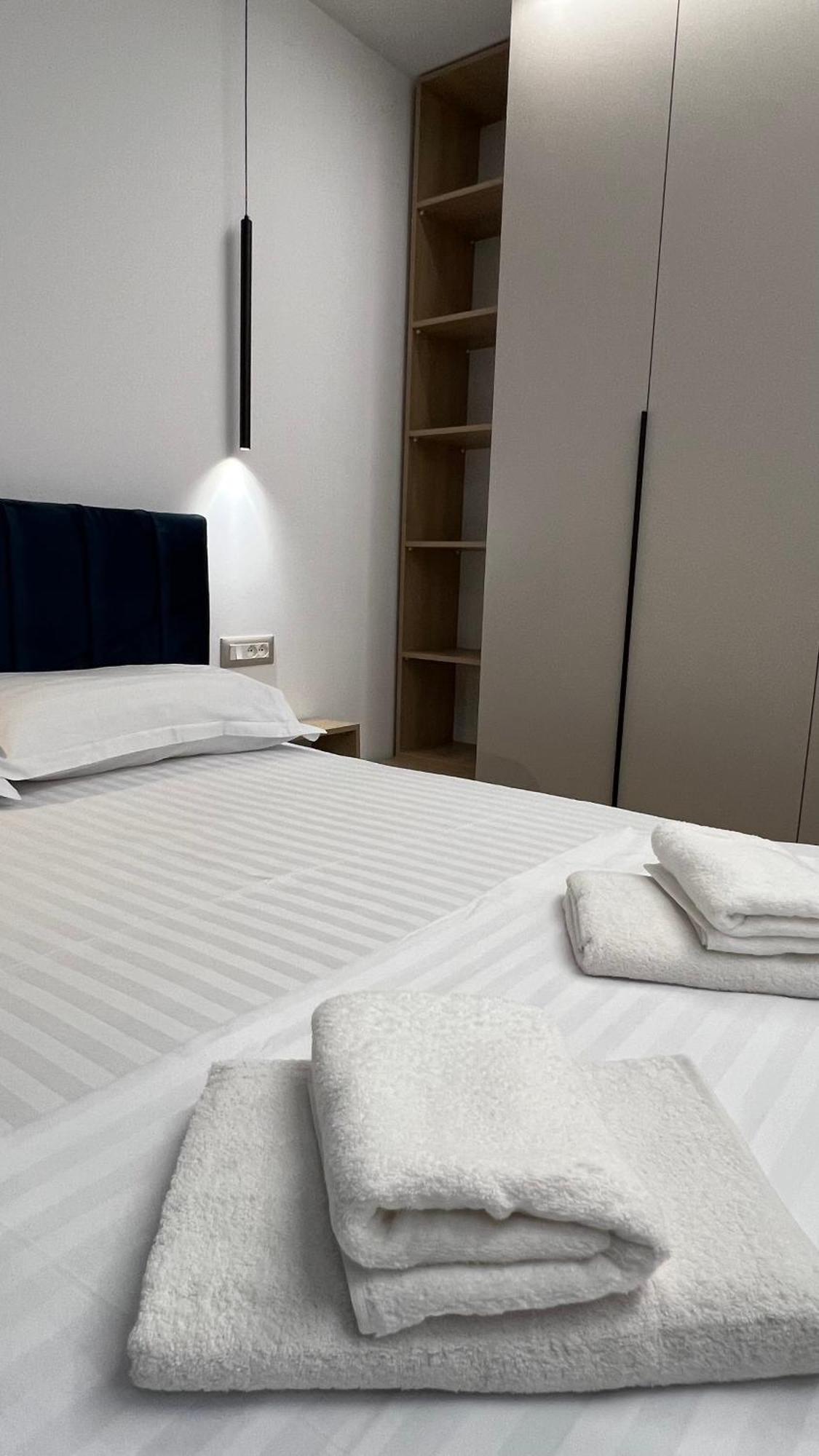 Tirana Central Apartments Bagian luar foto