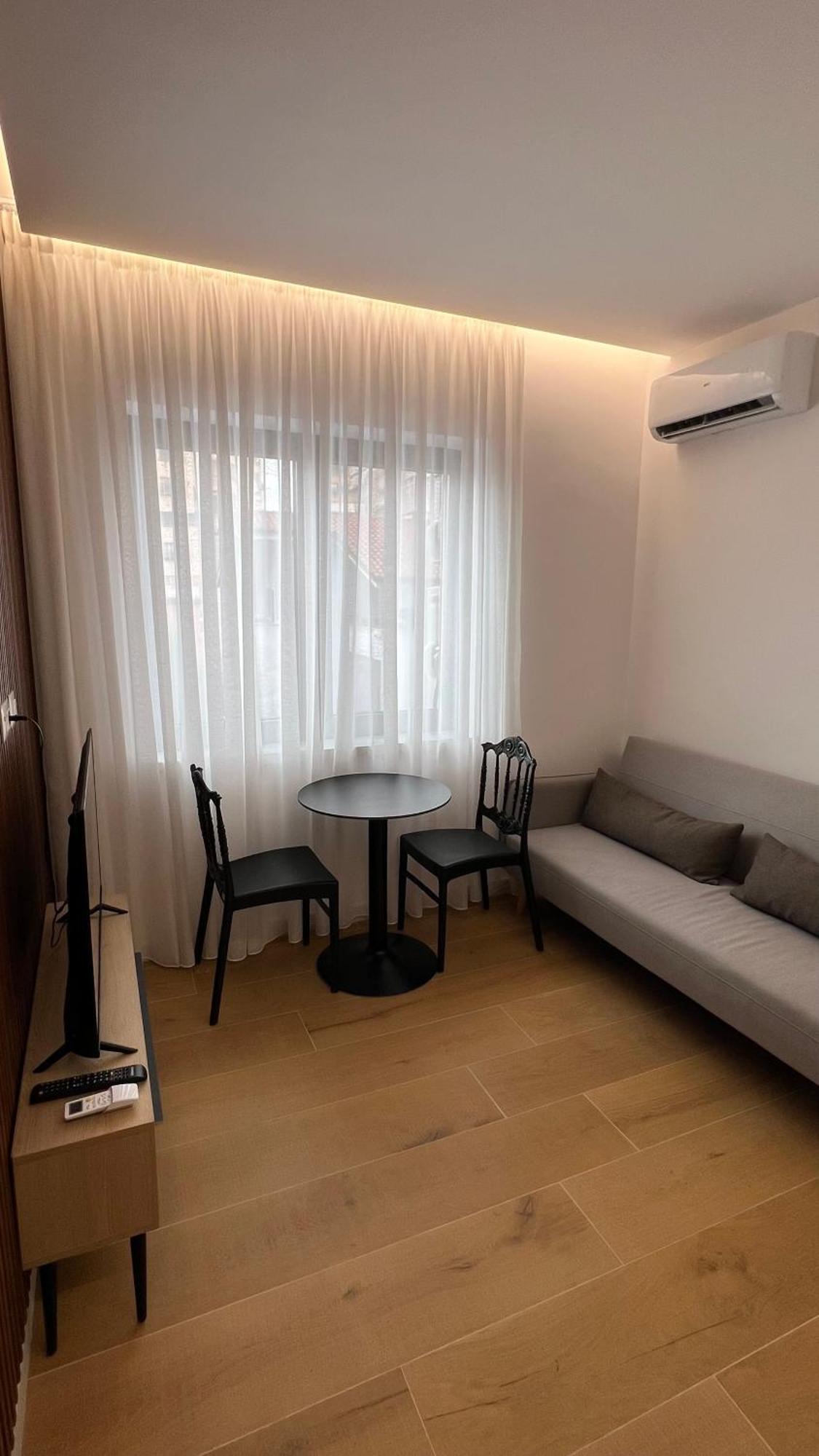 Tirana Central Apartments Bagian luar foto